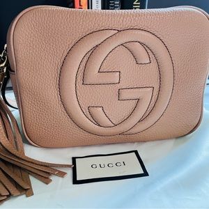 (SOLD)Authentic GUCCI Pebbled Calfskin Small Soho Disco Bag Rose Beige